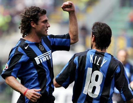 费城人队球迷由于在季后赛期间制造的声浪高达 110 分贝，获赞“最吵主场”