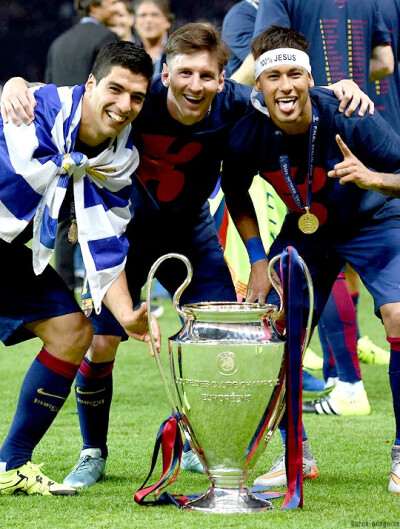 [中超]刘若钒助攻 李帅包抄推射破门