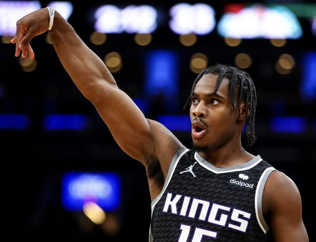 《胜利女神：妮姬》新角色SSR芙罗拉登场，新时装与多重活动来袭