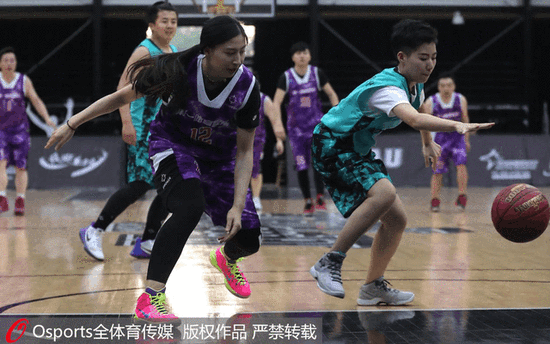 小赫内斯：凯恩的射门不管远近都很精准，我们没有防守到位